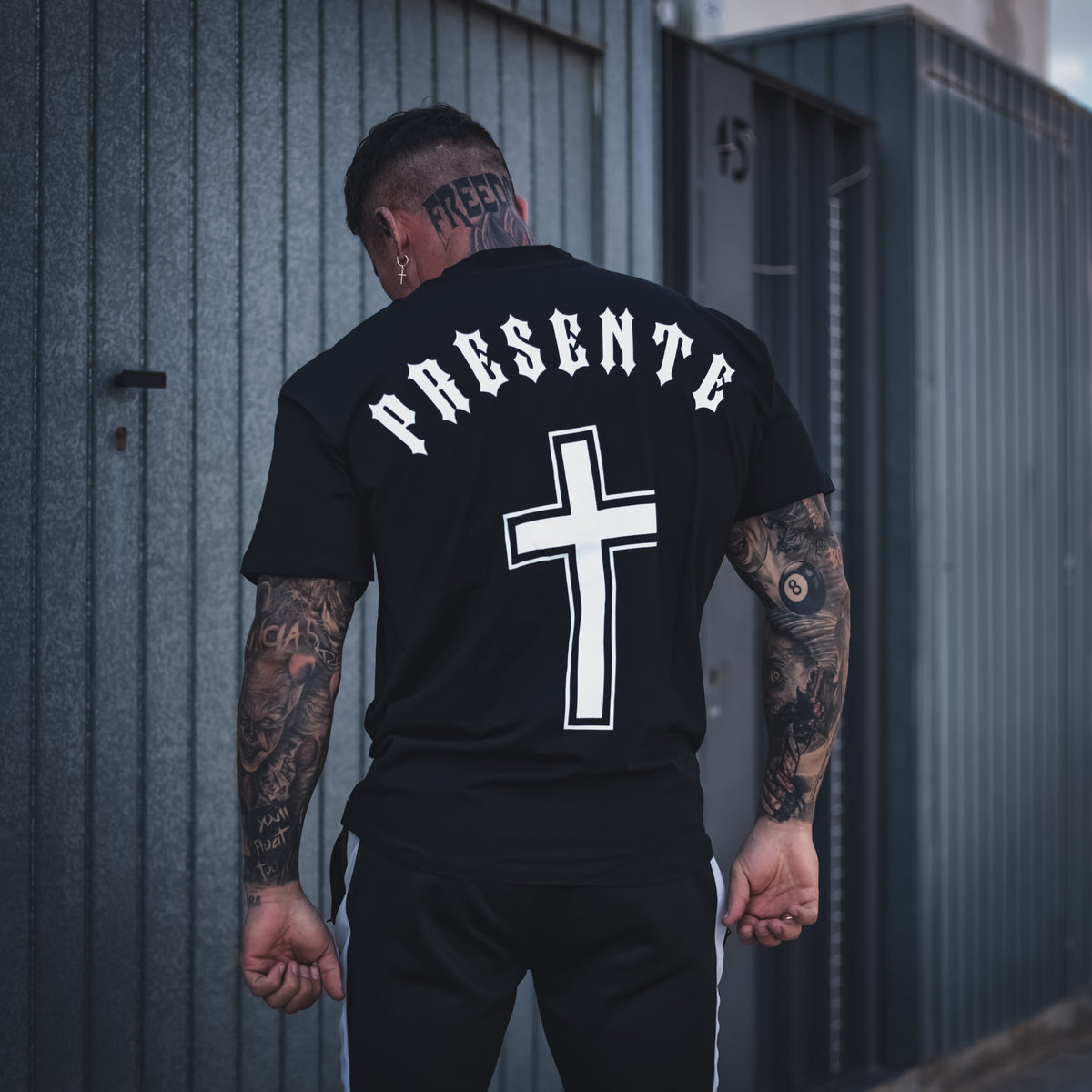 Camiseta Edición Presente - Oversize (Unisex)