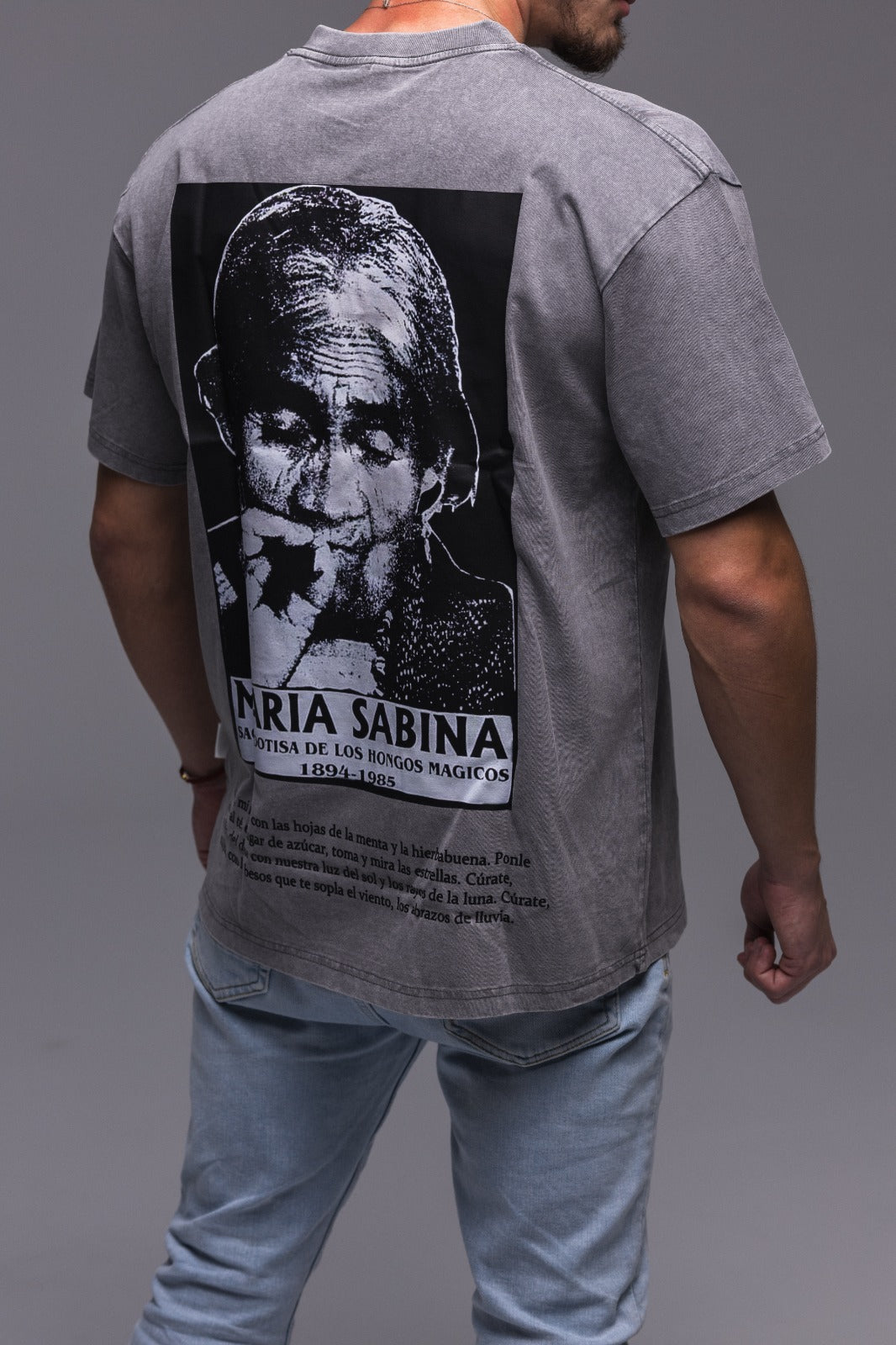 Camiseta Fungi Sabina - Oversize (Unisex)